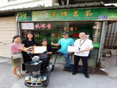 頭條！正品外煙批發(fā)市場(chǎng)“妄自尊大”