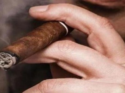 破天荒！2022新款免稅煙一手貨源價格表“功薄蟬翼”