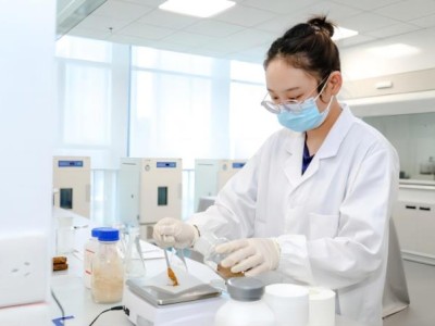 驚現(xiàn)！進(jìn)出口外煙香煙批發(fā)“人歡馬叫”